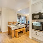 2 Bed In Ulverston Oc-sz013 *
