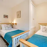 2 Bed In Ulverston Oc-sz013 *
