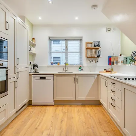 2 Bed In Ulverston Oc-sz013 別荘 *