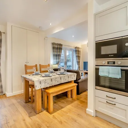 2 Bed In Ulverston Oc-sz013 *